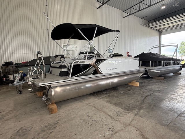 Legend Q21 RSS 2025 White Metallic 2025