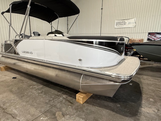Legend Q21 RSS 2025 White Metallic 2025