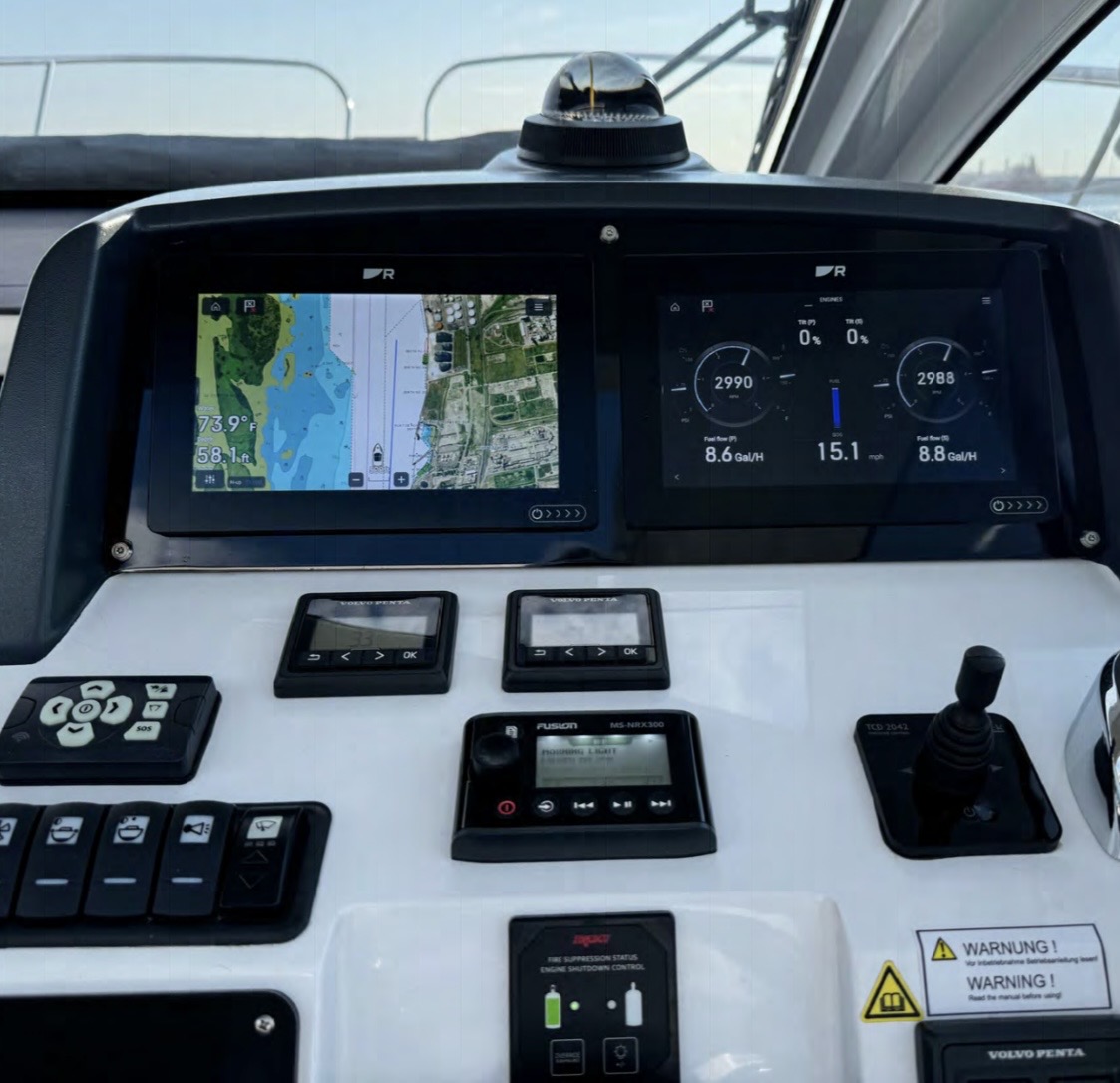Sealine C330 2018