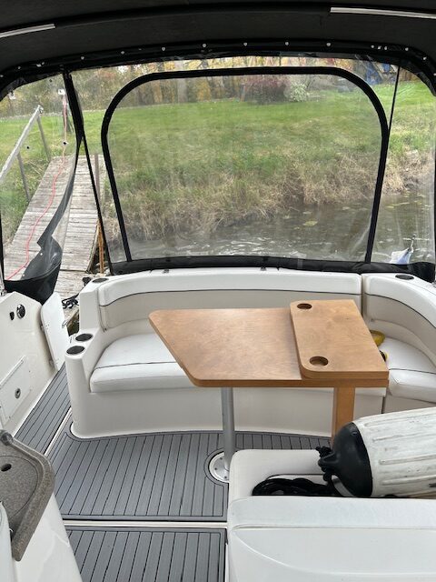 Rinker 300 Express 2006